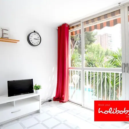 Albatros I Few Metres To Beach I Low Floor I Free Welcome Pack I Free Netflix I Free Wifi * Benidorm
